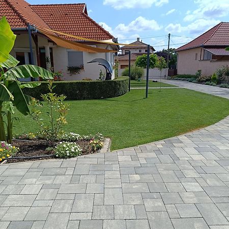 Nemeti Apartmanhaz Διαμέρισμα Hajdúszoboszló Εξωτερικό φωτογραφία